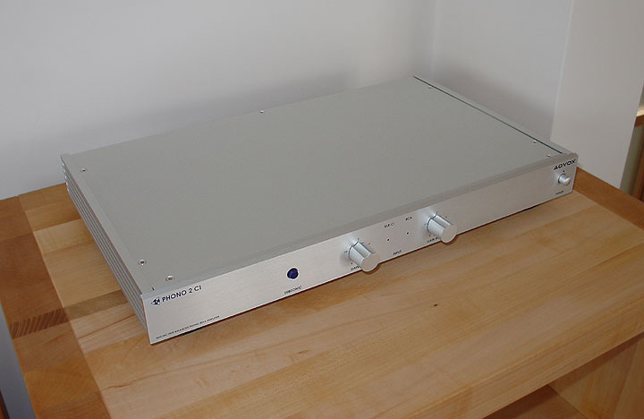 [AQVOX Phono 2 Ci phonostage]