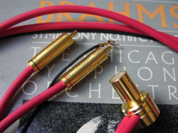 [Crimson tonearm cable]