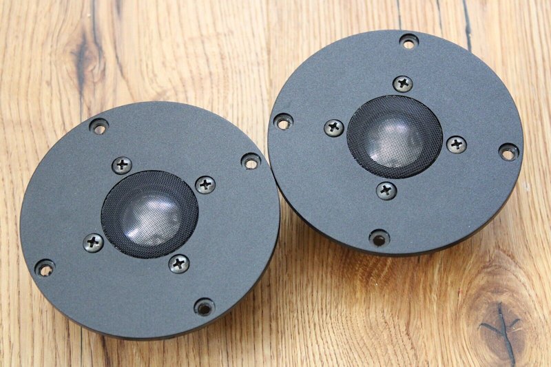 [Thiel CS12 tweeter]