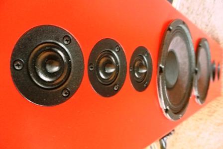 [Tekton Designs Enzo loudspeaker]