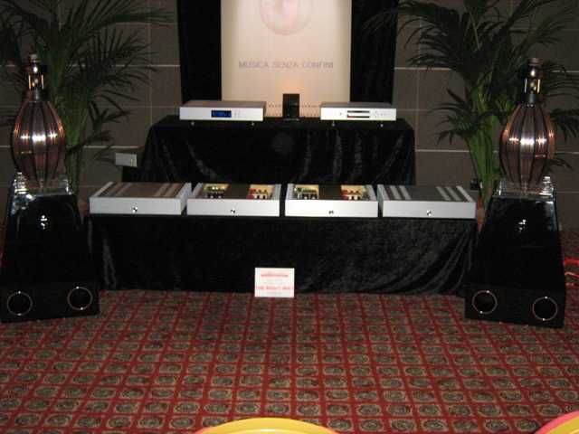 [Hi Fi Center]