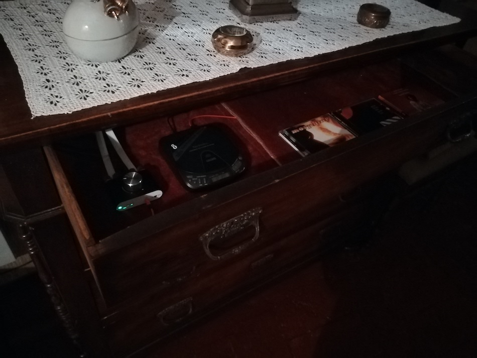 [Sala d'ascolto]