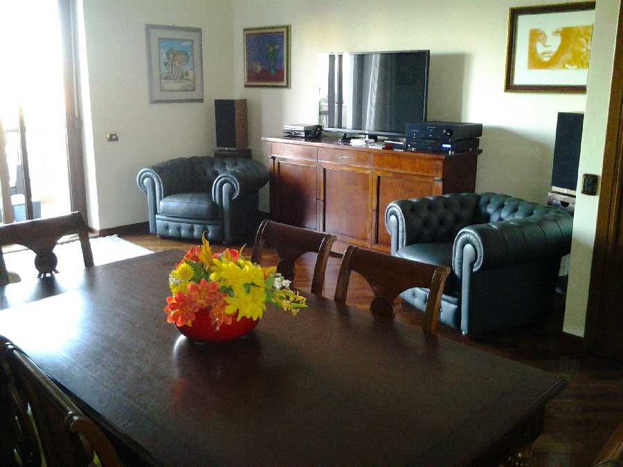 [Sala d'ascolto]
