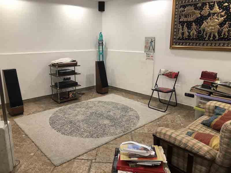 [Sala d'ascolto]