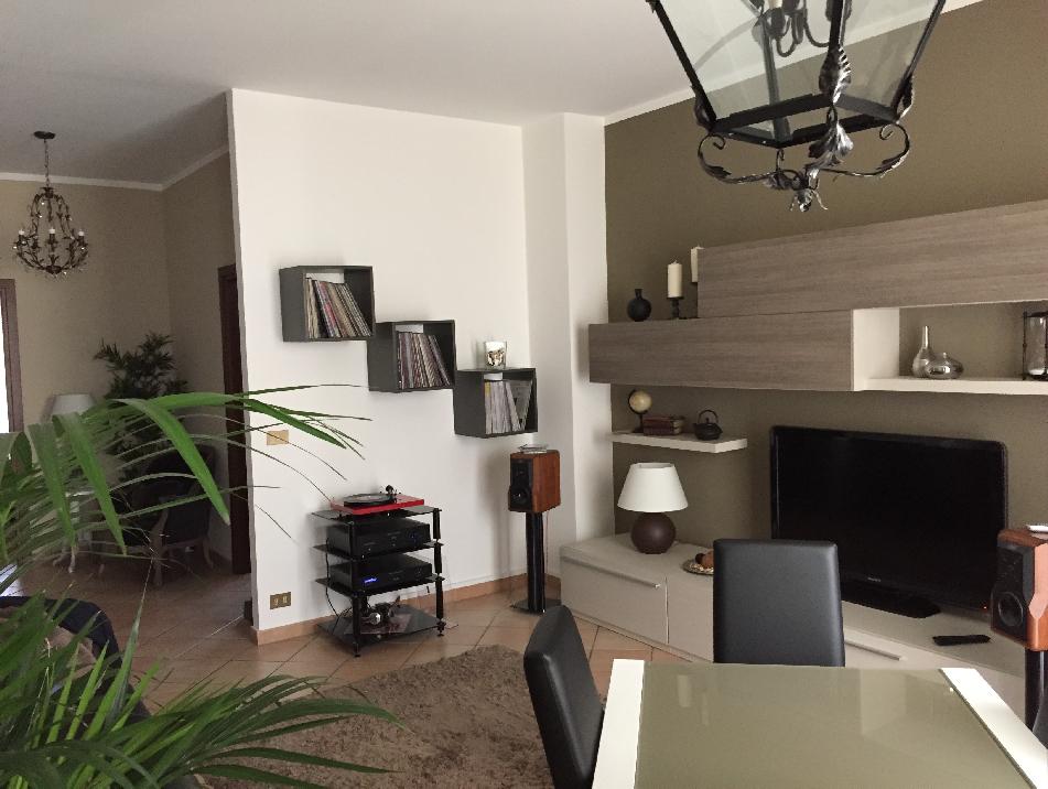 [Sala d'ascolto]