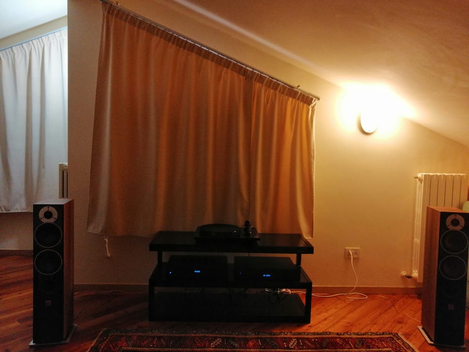 [Sala d'ascolto]