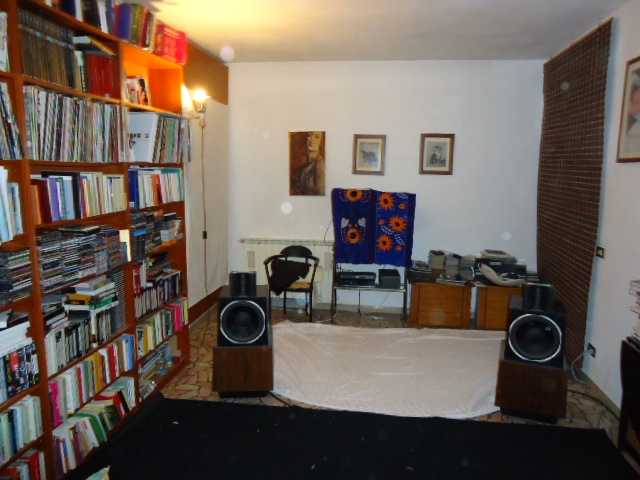 [Sala d'ascolto]
