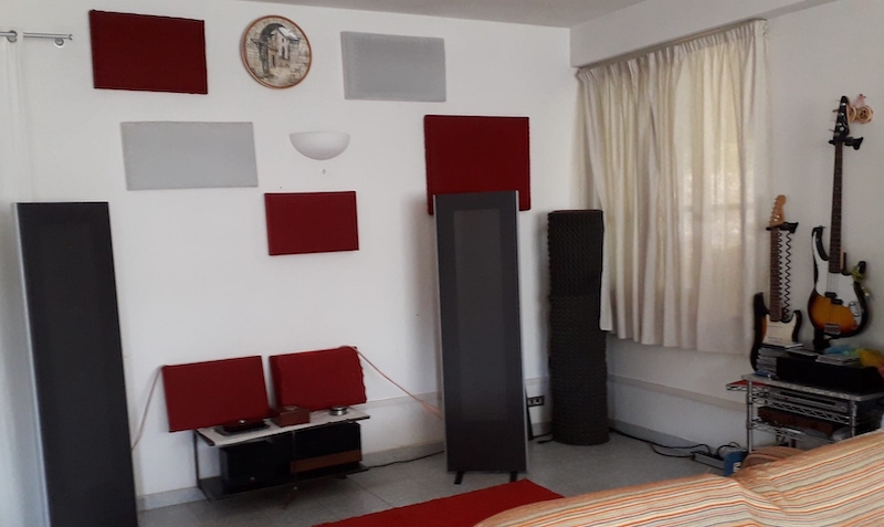 [Sala d'ascolto]