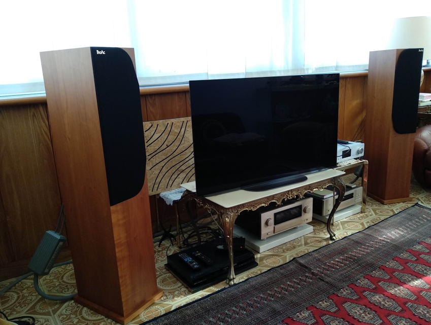 [Sala d'ascolto]