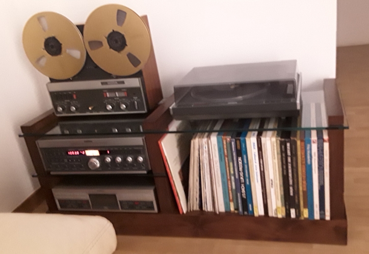 [Sala d'ascolto]