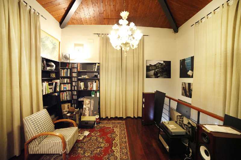 [Sala d'ascolto]