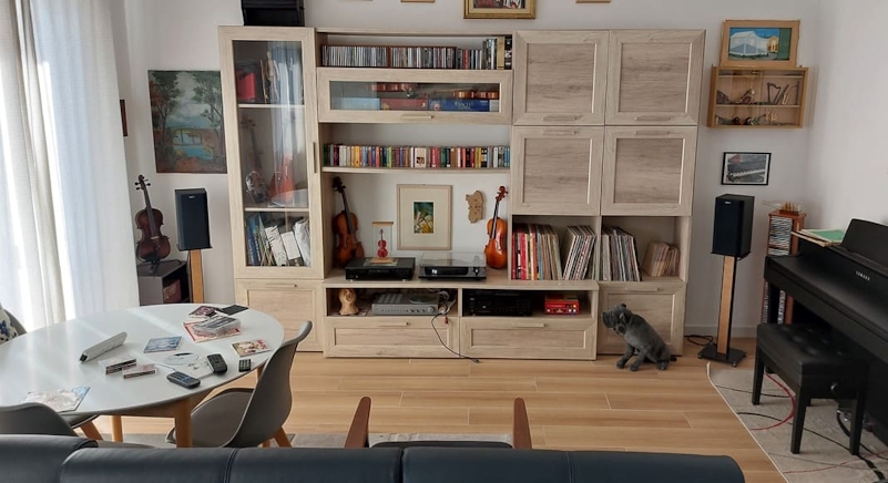 [Sala d'ascolto]