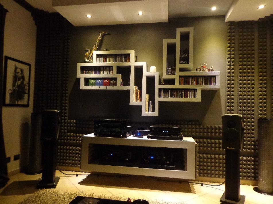 [Sala d'ascolto]