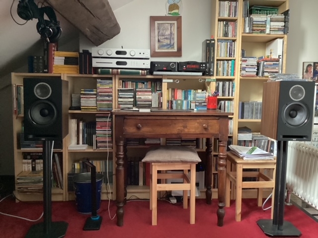 [Sala d'ascolto]