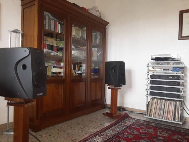 [Sala d'ascolto]