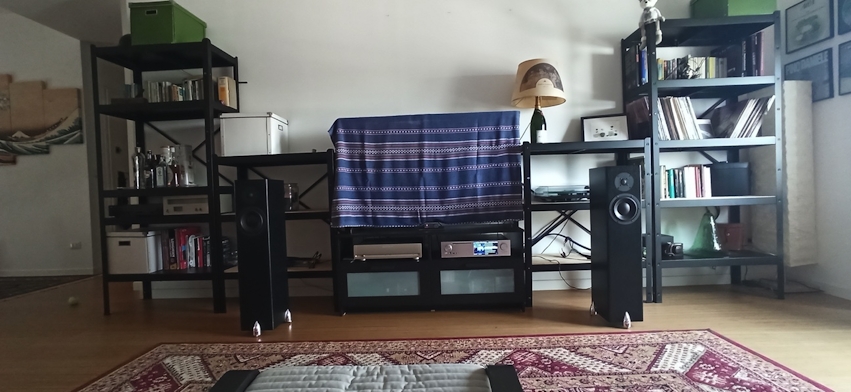 [Sala d'ascolto]