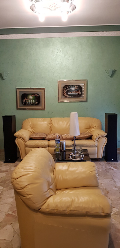 [Sala d'ascolto]