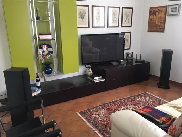 [Sala d'ascolto]
