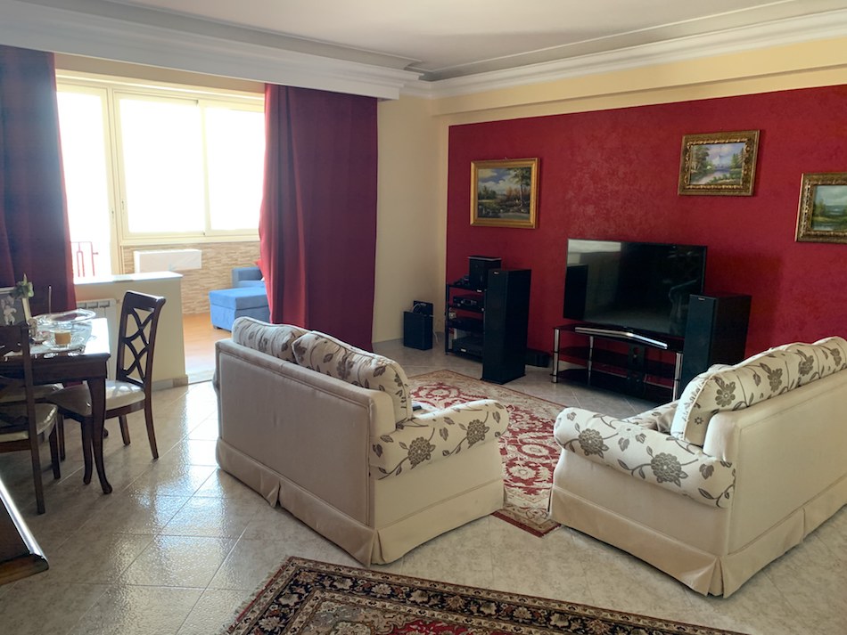 [Sala d'ascolto]