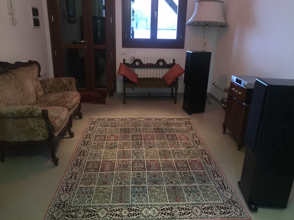 [Sala d'ascolto]