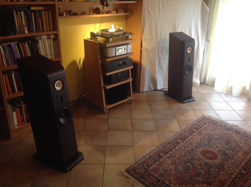 [Sala d'ascolto]