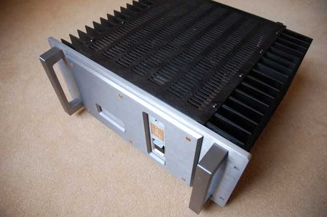 [Usher R1.5 amplifier]