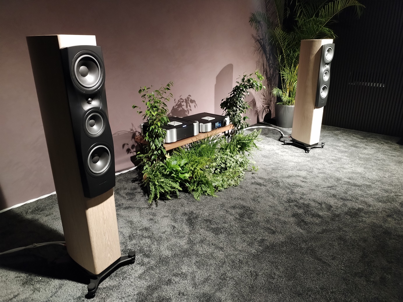 DYNAUDIO - Confidence 30i - Moon