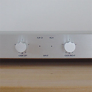 [AQVOX Phono 2 Ci phonostage]