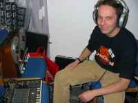 [Thomas Schick is taping with Revox - at EFT 2004]