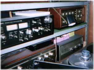 [At the bottom of far-right side of the rack is Kondo-san's first preamplifier (circa 1975)]