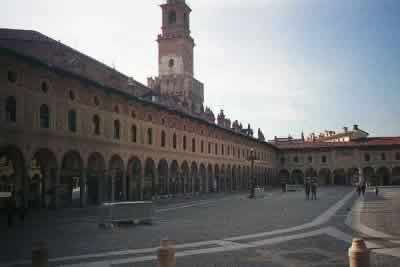 [Piazza Ducale]