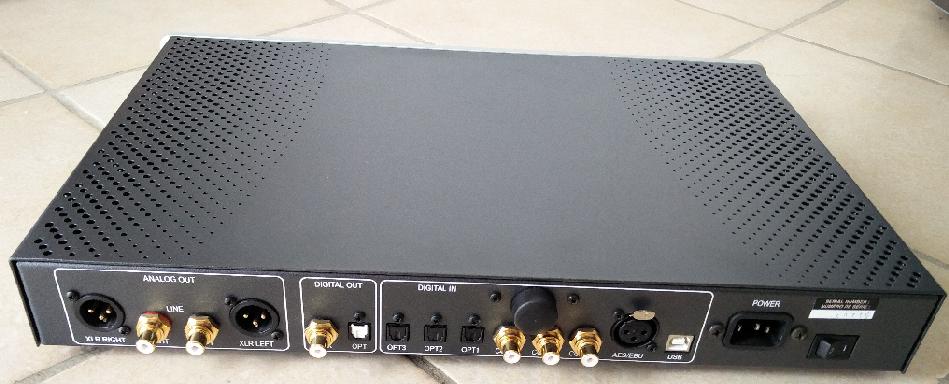 [Atoll DAC300 - rear view]