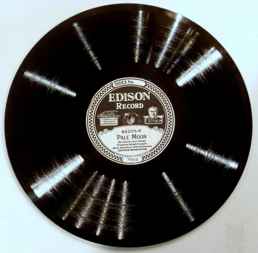[Edison disc, paper label]