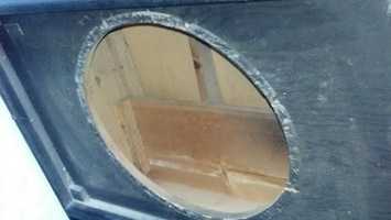 [Bass enclosure 115]