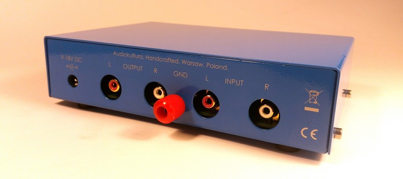 [Iskra phono rear]