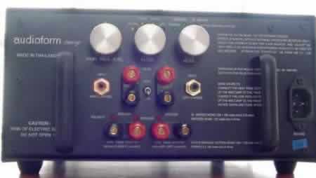 [Rear pannel]