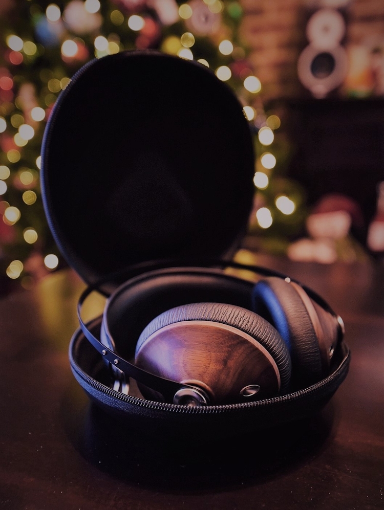 Review] Meze Audio 99 Classics headphones