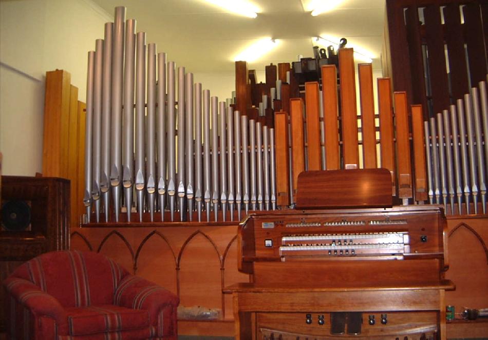 [Pipe organ]