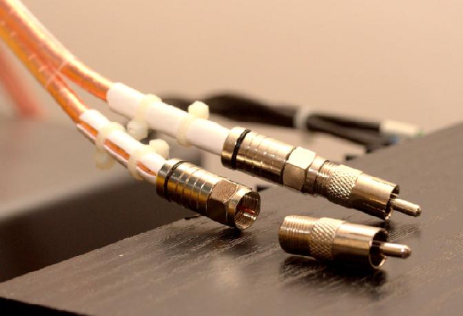 [DIY interconnects without soldering!] width=
