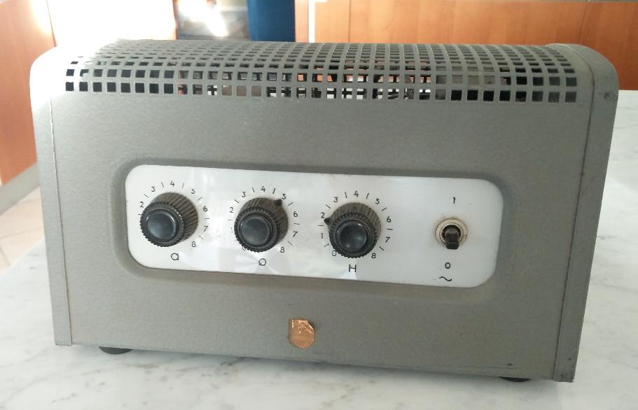 [Philips EL6401/02 amplifier]