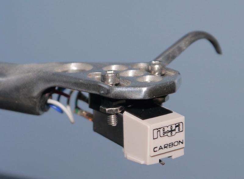 [Rega Carbon Cartridge]