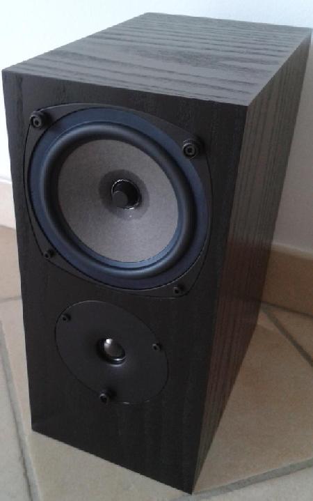 Review Rega Rs1 2 Way Bookshelf Speakers