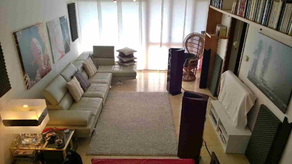 [Sala d'ascolto]