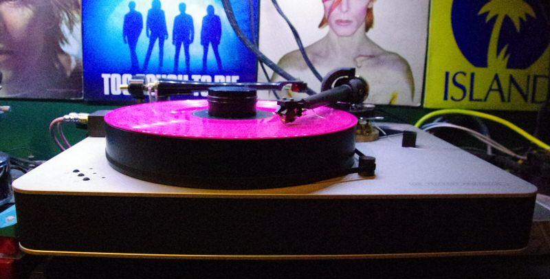[Sat arm mounted on Blackbird Turntable]