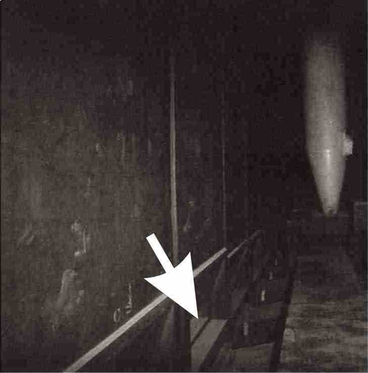 [Subwoofer open wood]