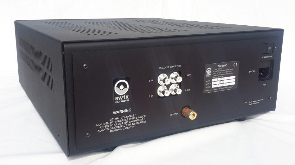 [SW1X LPU II PHONO PRE-AMPLIFIER - rear view]