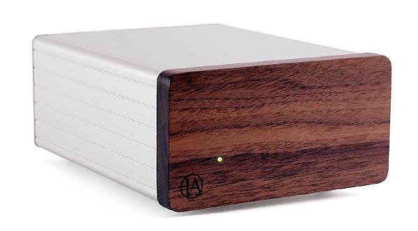 [Tisbury Audio Domino phono preamplifier]