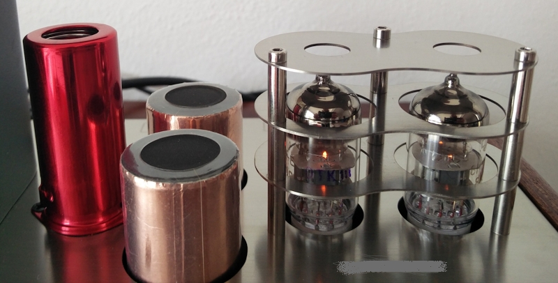 [Tube preamp under review on TNT-Audio]